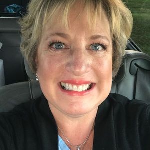 Meet your Posher, Carol